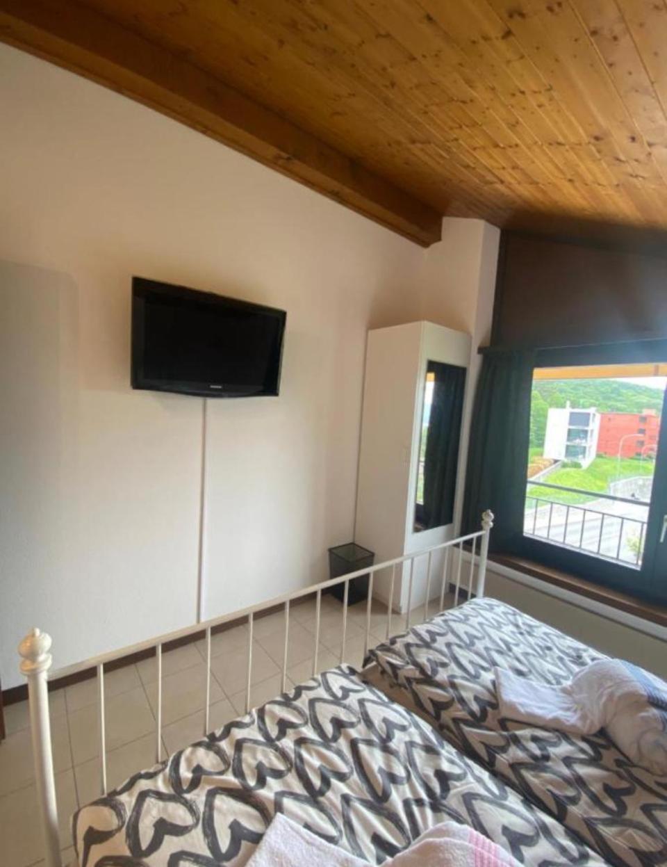Bellavista Cureglia Bed & Breakfast Bagian luar foto